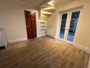 Photo 17- click for photo gallery